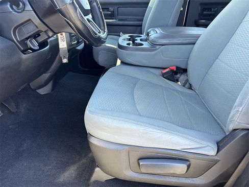 Used 2019 RAM 1500 Express image 13