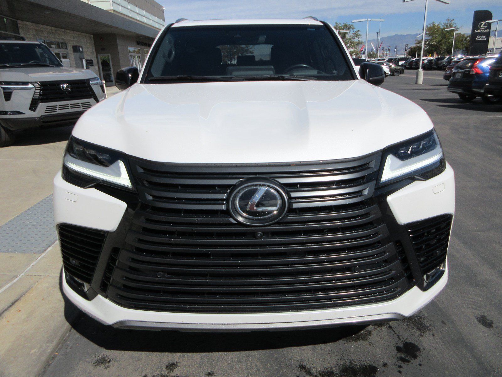Used 2023 Lexus LX 600 4WD w/ Appearance Package image 14