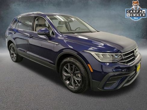 Used 2022 Volkswagen Tiguan SE image 3