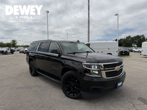 Used 2020 Chevrolet Suburban LT AWD/4WD image 36