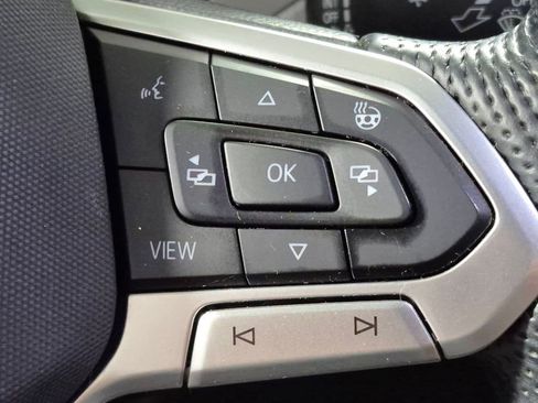 Used 2021 Volkswagen Atlas Cross Sport SEL R-Line AWD/4WD image 13