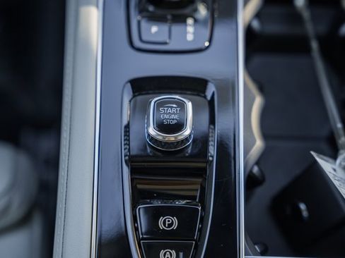 New 2026 Volvo XC90 B6 Ultra w/ Protection Package Premier image 26