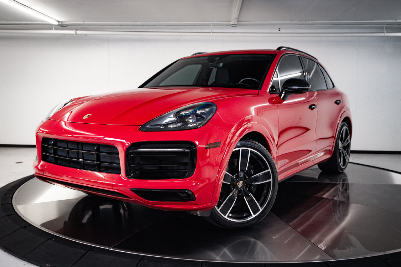 Certified 2022 Porsche Cayenne GTS AWD/4WD image 1