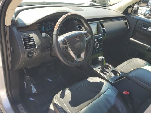 Used 2018 Ford Flex Limited image 22