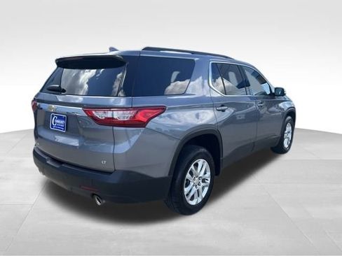 Used 2021 Chevrolet Traverse LT image 10