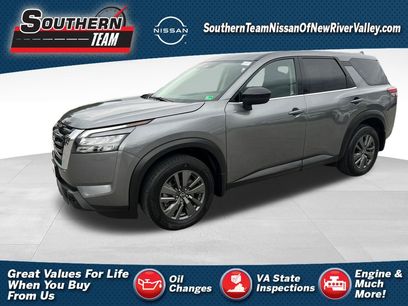 Used 2024 Nissan Pathfinder S