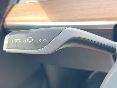Used 2022 Tesla Model 3 Long Range AWD/4WD image 23