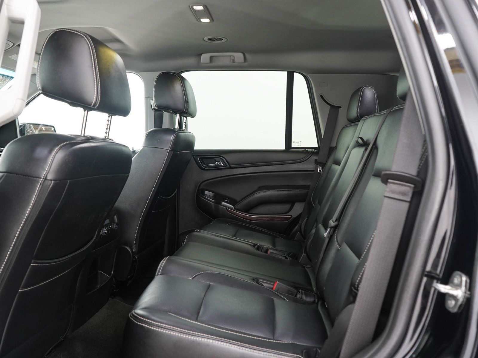 Used 2018 GMC Yukon SLE w/ SLE Value Package AWD/4WD image 16
