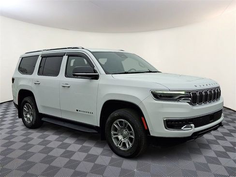 Used 2024 Jeep Wagoneer 4WD w/ Convenience Group I image 1