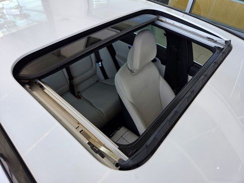 Certified 2024 Mercedes-Benz C 300 Sedan image 21