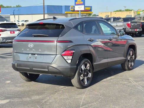 Used 2025 Hyundai Kona SEL AWD/4WD image 6