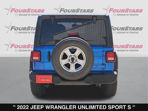 Used 2022 Jeep Wrangler Unlimited Sport AWD/4WD image 5