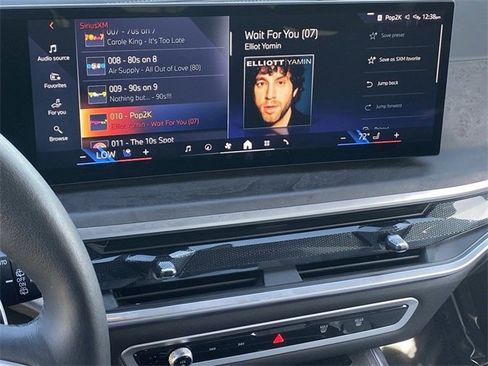 Certified 2025 BMW X7 xDrive40i w/ Premium Package image 28