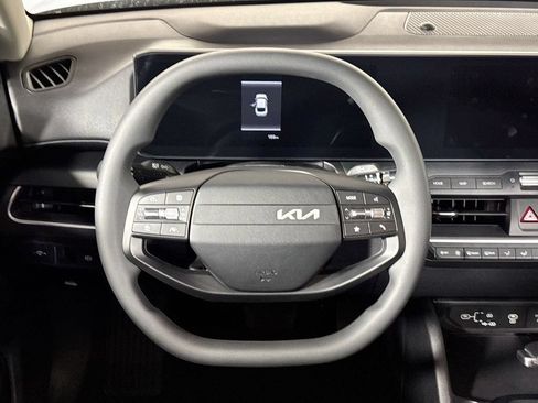 New 2026 Kia K4 FWD image 13