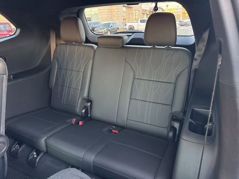 Used 2025 Buick Enclave Avenir w/ Super Cruise Package image 20