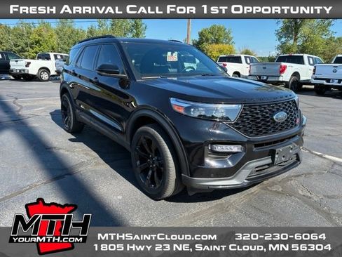 Used 2023 Ford Explorer ST w/ Technology Package AWD/4WD image 2