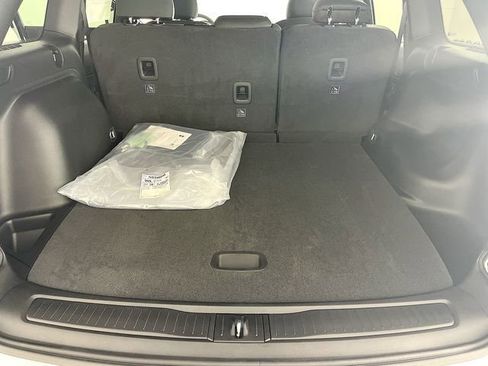 New 2025 Jeep Grand Cherokee Laredo image 26