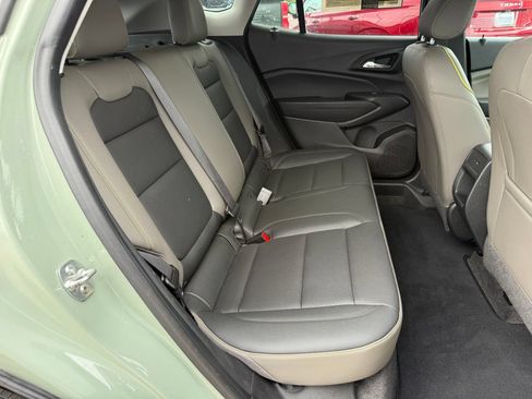 Certified 2025 Chevrolet Trax ACTIV w/ Driver Confidence Package FWD image 35