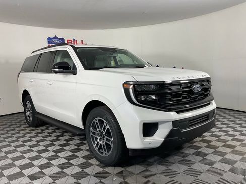 New 2026 Ford Expedition Active RWD image 1