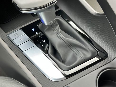 New 2025 Hyundai Elantra Sport image 12