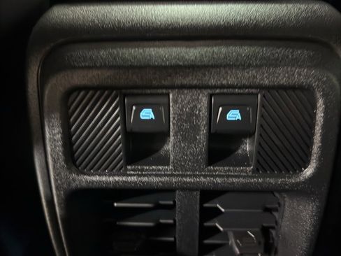 Used 2025 Ford Bronco Outer Banks w/ Sasquatch Package image 12