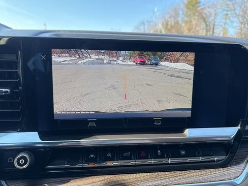 Used 2024 Chevrolet Silverado 1500 LT image 33