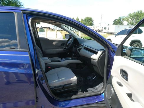 Used 2016 Honda HR-V EX image 26