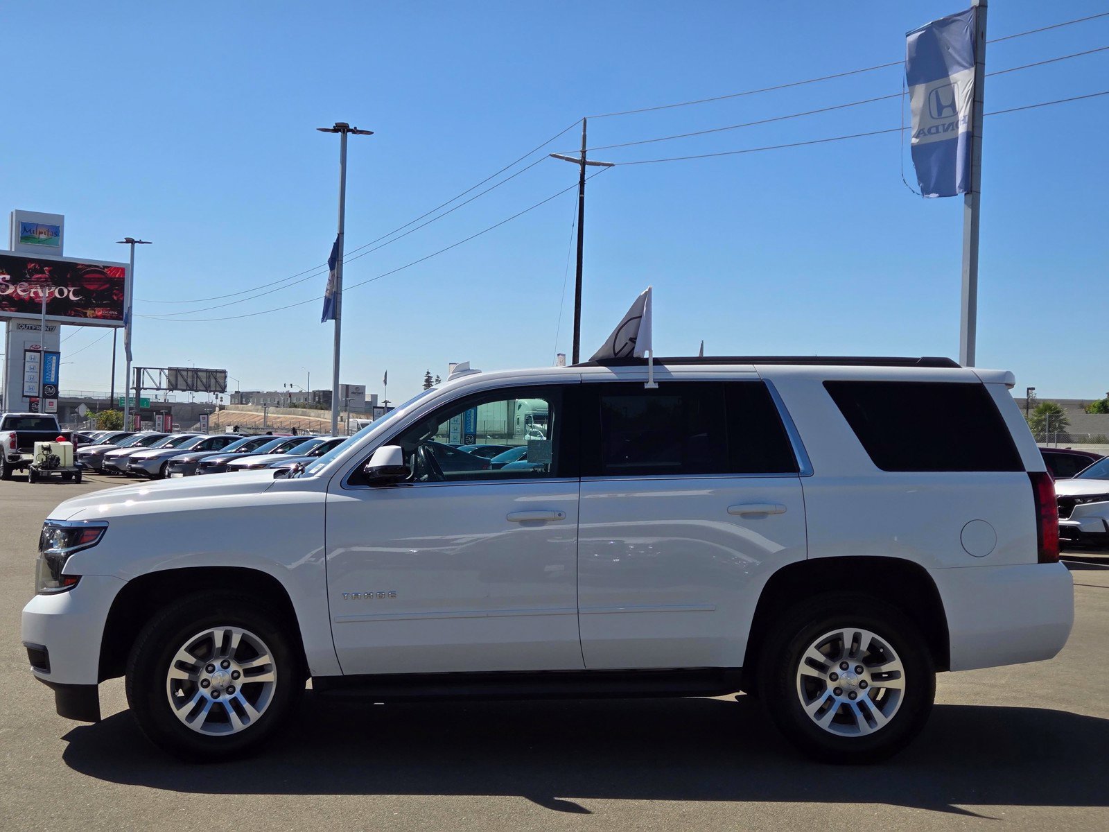 Used 2020 Chevrolet Tahoe LS RWD image 4