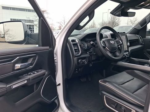 Used 2024 RAM 1500 Laramie image 23