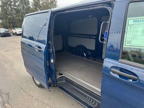 Used 2022 Mercedes-Benz Metris image 11