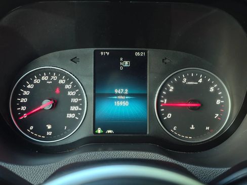 Used 2022 Mercedes-Benz Sprinter 2500 image 21