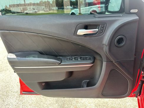 Used 2015 Dodge Charger R/T RWD image 19