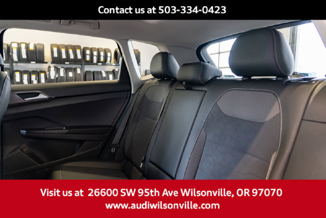 Used 2025 Volkswagen Taos SE AWD/4WD image 25