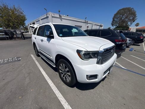 Used 2019 Toyota Sequoia Limited AWD/4WD image 1