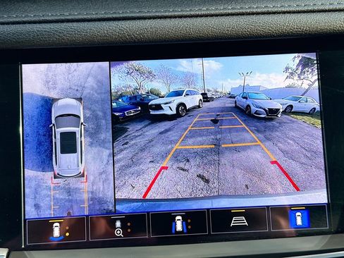 Used 2023 Cadillac XT6 Premium Luxury w/ Technology Package image 15