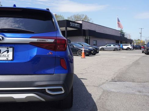 Used 2021 Kia Seltos S AWD/4WD image 16