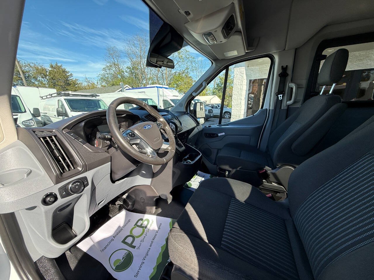 Used 2017 Ford Transit 350 XLT RWD image 5