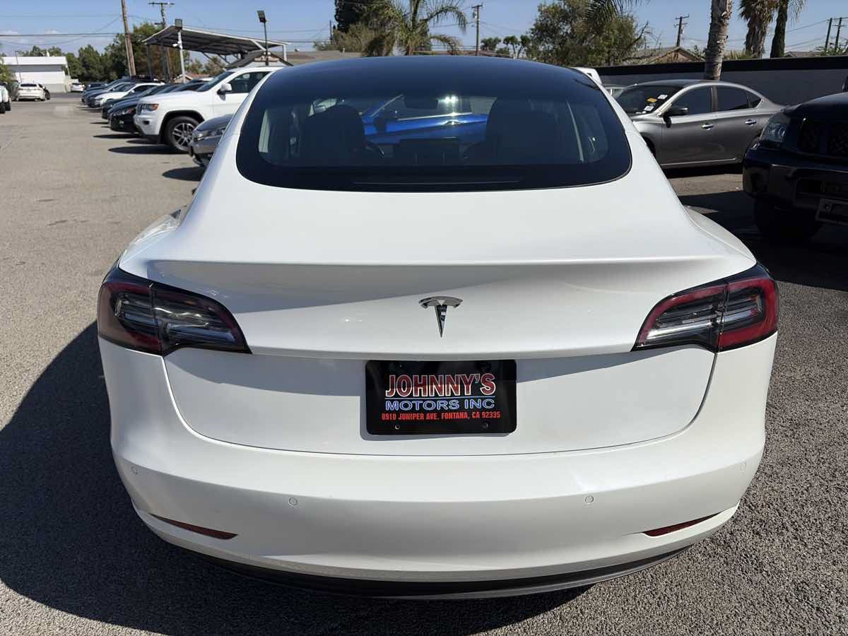 Used 2019 Tesla Model 3 Standard Range Plus RWD image 3