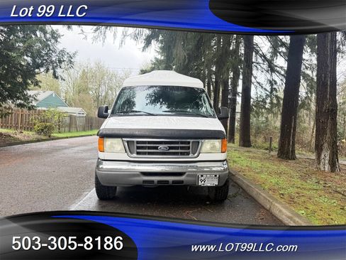 Used 2005 Ford E-150 and Econoline 150 Wagon image 9