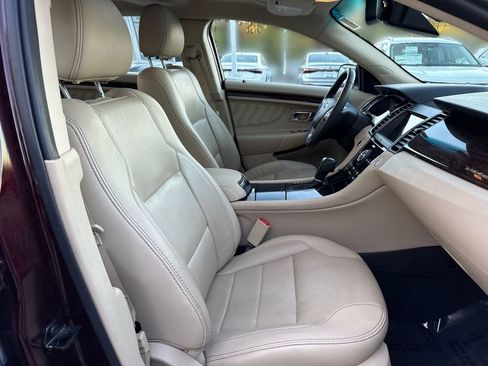 Used 2019 Ford Taurus Limited FWD image 25