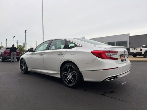 Used 2022 Honda Accord Touring image 5