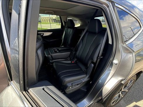 Used 2023 Acura MDX SH-AWD w/ Technology Package image 35