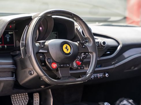 Used 2020 Ferrari F8 Tributo RWD image 25