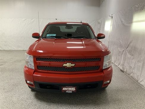 Used 2007 Chevrolet Silverado 1500 LTZ w/ Safety Package AWD/4WD image 4