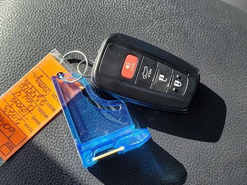 Used 2023 Toyota RAV4 XLE w/ Convenience Package FWD image 35