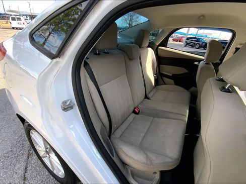 Used 2016 Ford Focus SE image 20