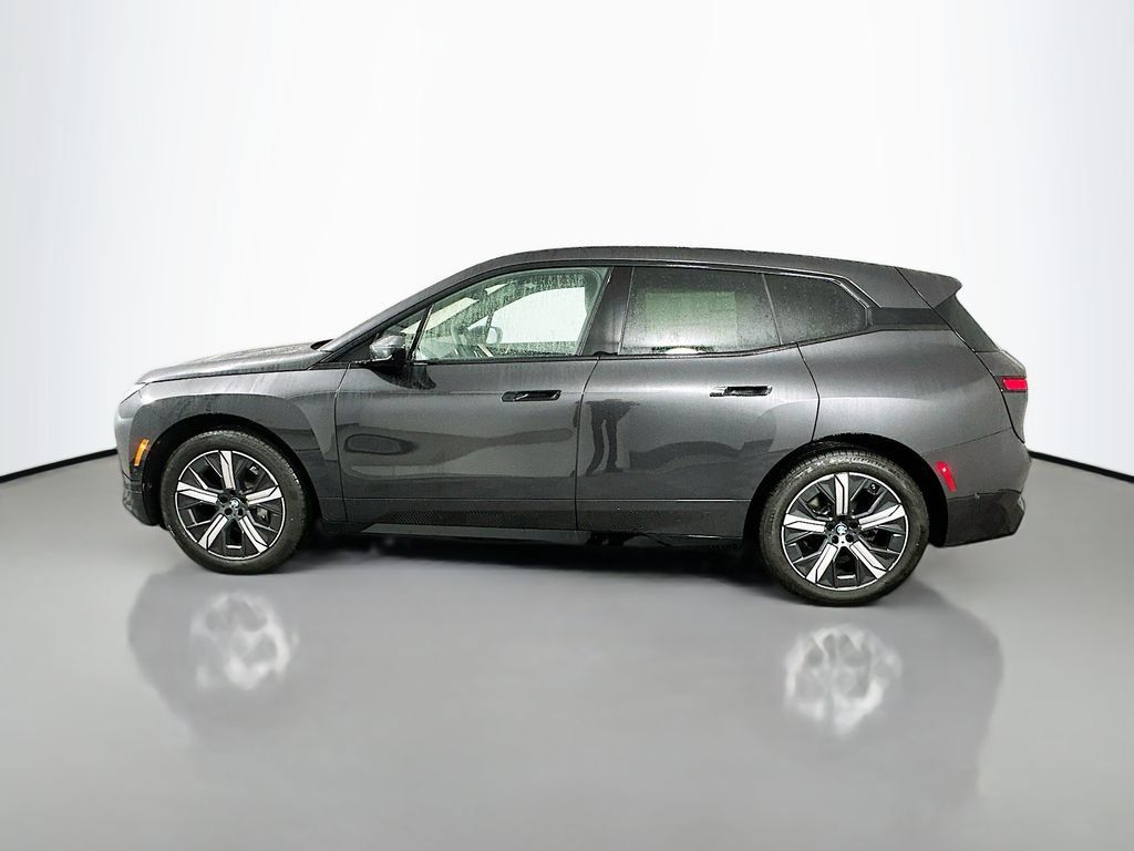 Used 2026 BMW iX xDrive60 AWD/4WD image 8