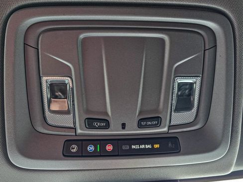 Used 2024 GMC Sierra 2500 Pro w/ Convenience Package image 35