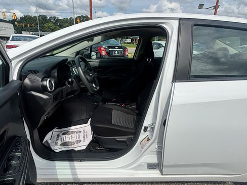 Used 2024 Nissan Versa S FWD image 28