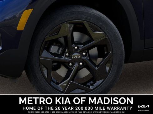 New 2026 Kia Seltos EX image 9